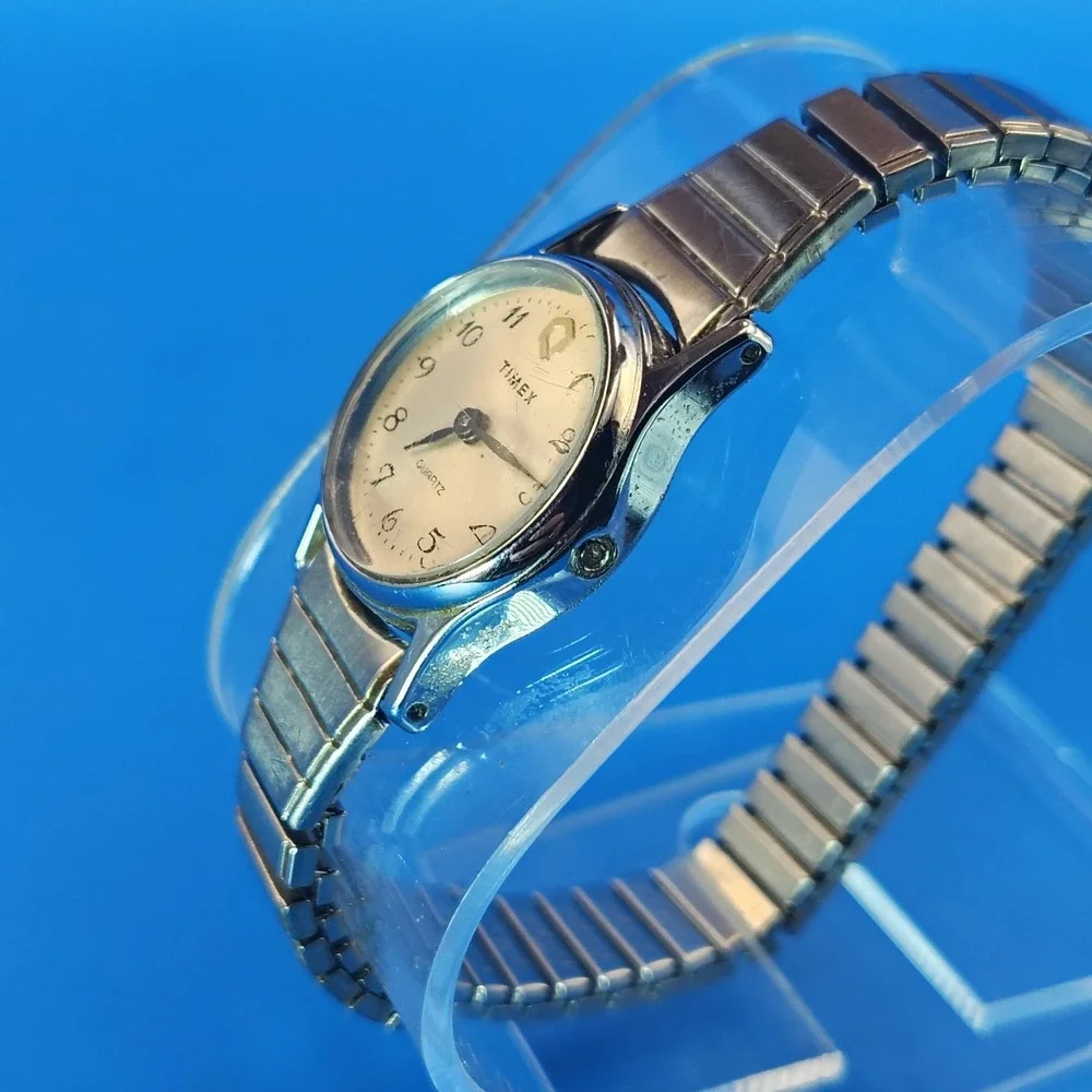 Vintage 1989 Timex 21mm Women's Quartz Watch Stretch Bracelet‎ Stainless Steel
